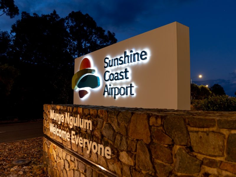 Sunquest Signs - Illuminated Signs 12